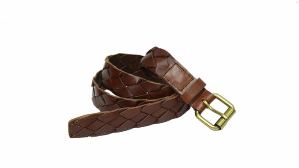 Ceinture en cuir tressé à la main