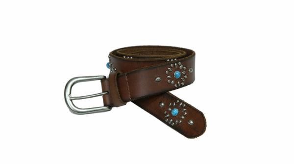 Ceinture en cuir vieilli cloutée 
