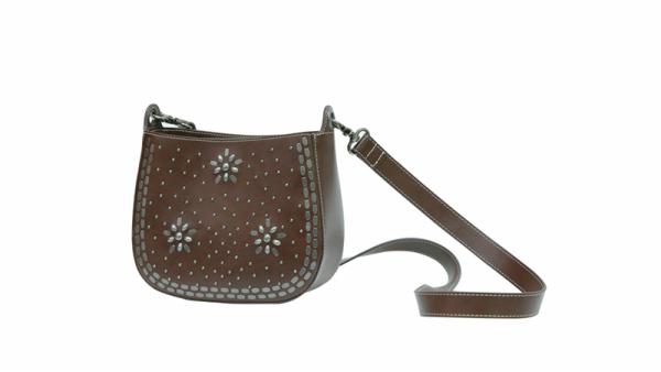  Sac bandoulière en cuir clouté 