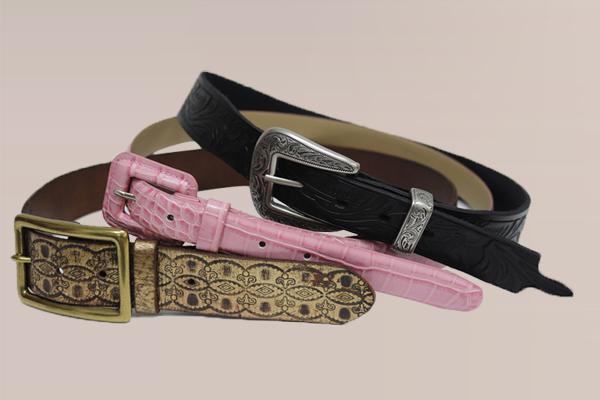 Ceinture en cuir estampé