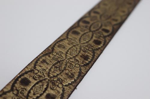 Ceinture en cuir estampé
