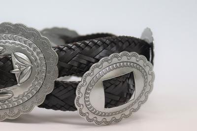 Ceinture en cuir tressé à la main