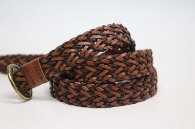 Ceinture en cuir tressé à la main