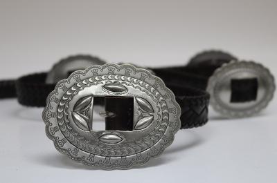 Ceinture en cuir tressé à la main